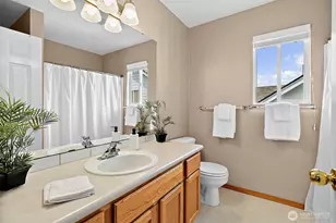 24104 231st Pl SE, Maple Valley, WA 98038 - Photo 17
