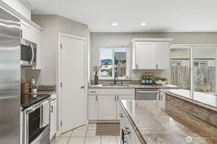 134 5th Ave SE, Pacific, WA 98047 - Photo 9
