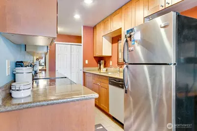 4525 S Henderson Street #302, Seattle, WA 98118 - Photo 7