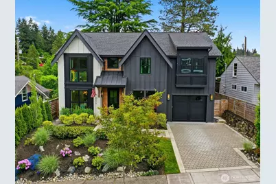 8216 23rd Avenue NE, Seattle, WA 98115 - Photo 1