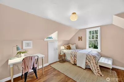 3245 45th Avenue SW, Seattle, WA 98116 - Photo 17