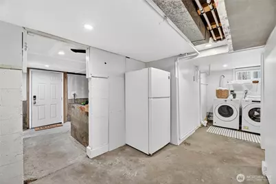 3245 45th Avenue SW, Seattle, WA 98116 - Photo 23