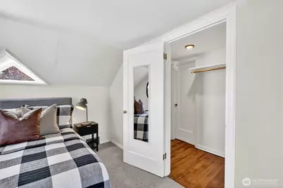 3245 45th Avenue SW, Seattle, WA 98116 - Photo 19