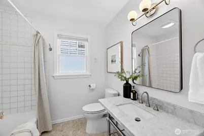 3245 45th Avenue SW, Seattle, WA 98116 - Photo 15