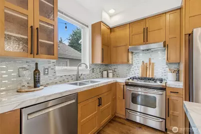 3131 SW Raymond Street, Seattle, WA 98126 - Photo 11
