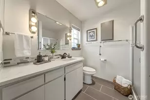 860 SE Sentry Dr, College Place, WA 99324 - Photo 13