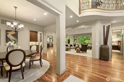 2112 104th Place SE, Bellevue, WA 98004 - Photo 7