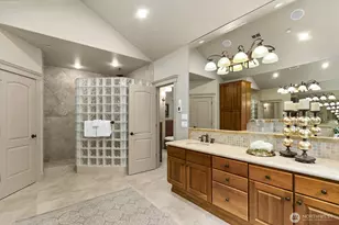 2112 104th Pl SE, Bellevue, WA 98004 - Photo 23