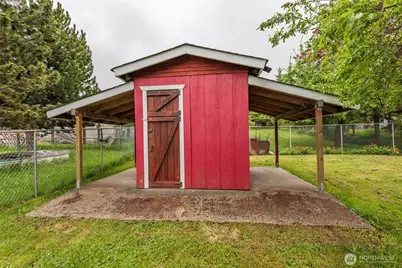 616 E Lopez Avenue, Port Angeles, WA 98362 - Photo 37
