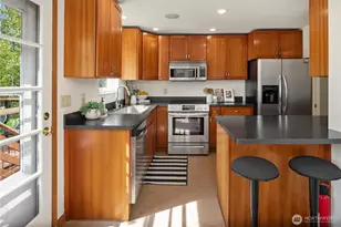 10617 21st Ave SW, Seattle, WA 98146 - Photo 13