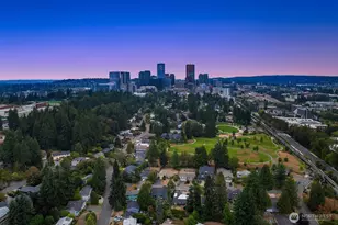 909 110th Ave SE, Bellevue, WA 98004 - Photo 35