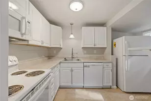 5654 48th Ave SW, Seattle, WA 98136 - Photo 9