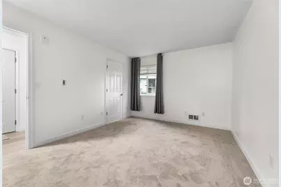 12510 NE 130th Way #B106, Kirkland, WA 98034 - Photo 11