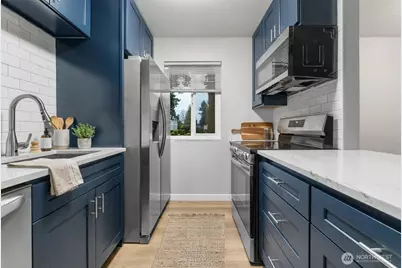 12510 NE 130th Way #B106, Kirkland, WA 98034 - Photo 1