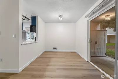 12510 NE 130th Way #B106, Kirkland, WA 98034 - Photo 5