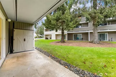 12510 NE 130th Way #B106, Kirkland, WA 98034 - Photo 17