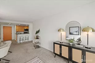 121 Vine St, Seattle, WA 98121 - Photo 17