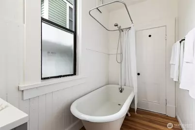 2202 E John Street, Seattle, WA 98112 - Photo 17