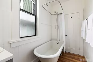 2202 E John St, Seattle, WA 98112 - Photo 17