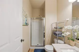 1047 215th Pl SE, Bothell, WA 98021 - Photo 9