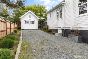 205 NE 9th St, Coupeville, WA 98239 - Photo 37