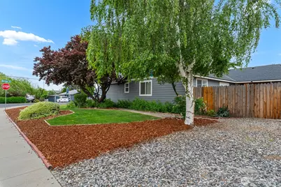 1750 Methow Street, Wenatchee, WA 98801 - Photo 3