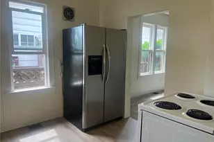 2123 S Wilkeson St, Tacoma, WA 98405 - Photo 3