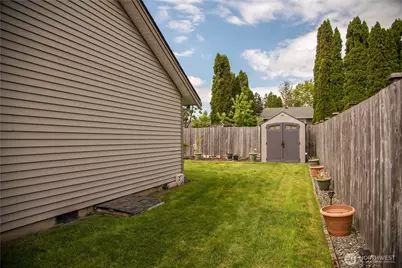 125 117th Street E, Tacoma, WA 98445 - Photo 31