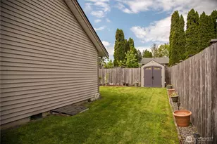 125 117th St E, Tacoma, WA 98445 - Photo 31