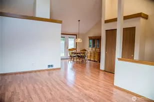 125 117th St E, Tacoma, WA 98445 - Photo 5