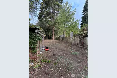 18421 44th Avenue W, Lynnwood, WA 98037 - Photo 5