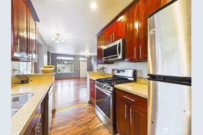 1108 S 207th Street, SeaTac, WA 98198 - Photo 11