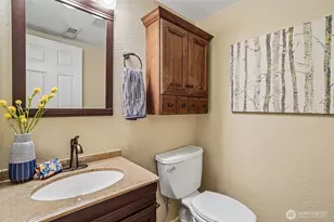 19103 SE 47th Pl, Issaquah, WA 98027 - Photo 17