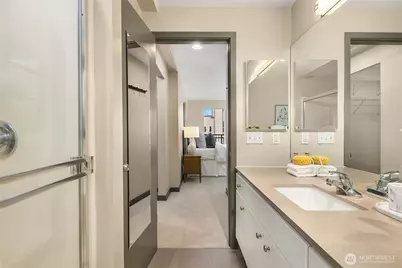 232 Belmont Avenue E #404, Seattle, WA 98102 - Photo 19