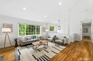 4035 NE 110th St, Seattle, WA 98125 - Photo 3
