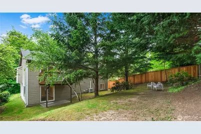 4035 NE 110th Street, Seattle, WA 98125 - Photo 13