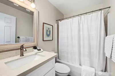 4035 NE 110th Street, Seattle, WA 98125 - Photo 33