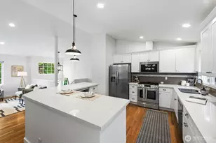 4035 NE 110th St, Seattle, WA 98125 - Photo 7