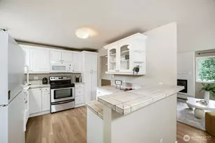 58 157th Ave SE, Bellevue, WA 98008 - Photo 7