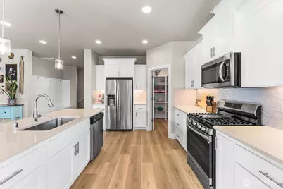 826 W Golden Eagle Avenue, La Center, WA 98629 - Photo 9
