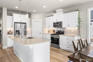 826 W Golden Eagle Ave, La Center, WA 98629 - Photo 7