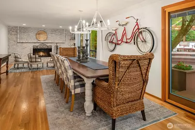 18520 NE 19th Place, Bellevue, WA 98008 - Photo 15