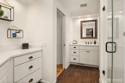 18520 NE 19th Place, Bellevue, WA 98008 - Photo 25