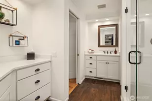 18520 NE 19th Pl, Bellevue, WA 98008 - Photo 25
