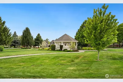 630 SE Whimbrel Loop, College Place, WA 99324 - Photo 37