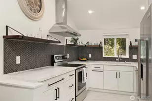 2027 219th Ln SE, Sammamish, WA 98075 - Photo 5