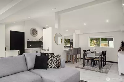 2027 219th Lane SE, Sammamish, WA 98075 - Photo 13