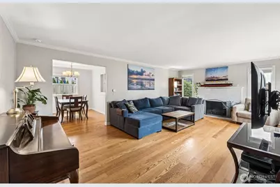 9417 44th Place NE, Seattle, WA 98115 - Photo 5