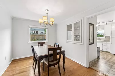 9417 44th Place NE, Seattle, WA 98115 - Photo 11
