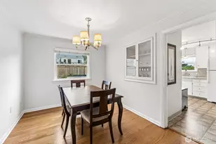 9417 44th Pl NE, Seattle, WA 98115 - Photo 11